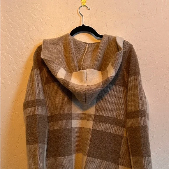Women's Hooded cozy Cardigan - Brown and Cream - Picture 3 of 5
